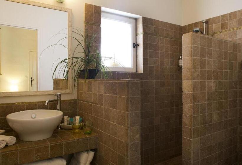 غرفة قياسية مزودة بجاكوزى, La Clé Des Champs, Boutique Hôtel & Spa