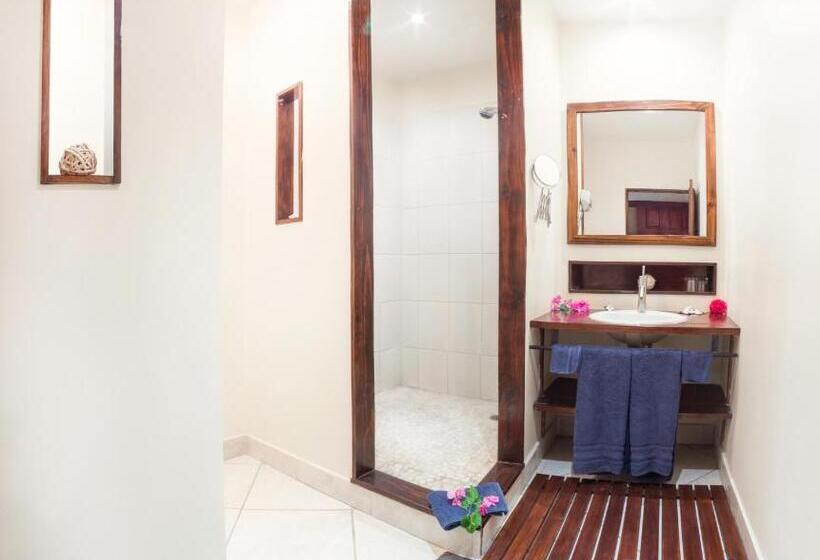 小型套房, Laguna Del Cocodrilo