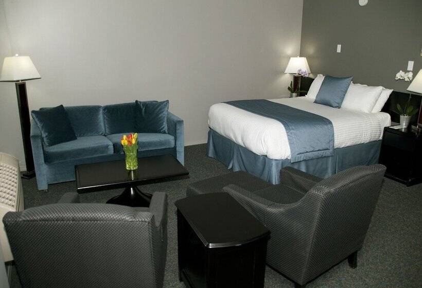 סטודיו אקזקיוטיב, Lakeland Inn