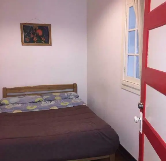 اتاق کلاسیک, Lemuria Hostel