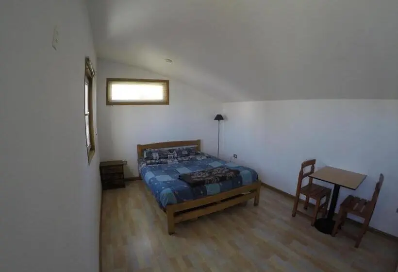 اتاق استاندارد, Lemuria Hostel