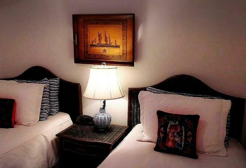 スタンダードルーム, The Stone Hedge Bed And Breakfast