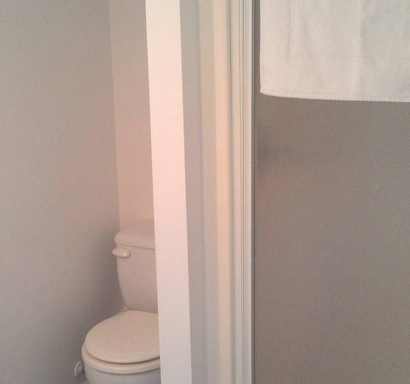 غرفة عائلية, Motel Royal