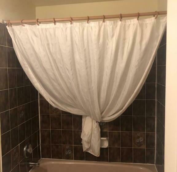 غرفة قياسية, The Cavendish Motel