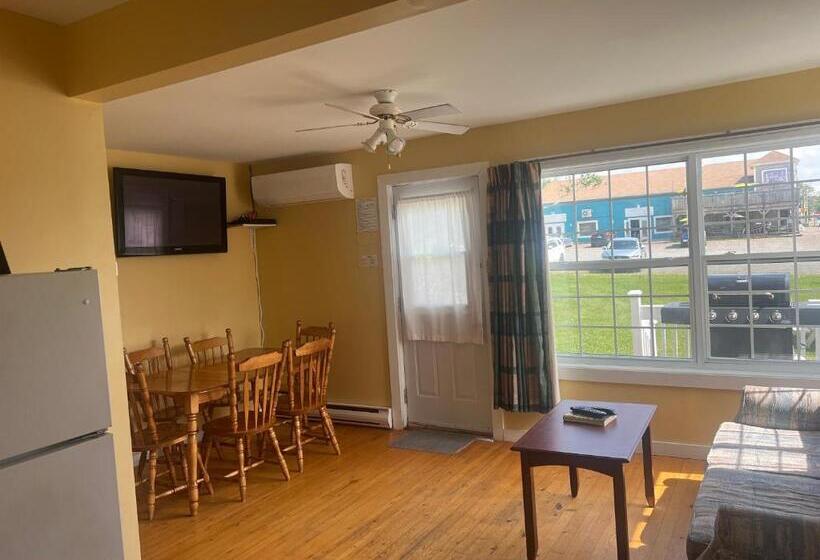 带3个卧室的公寓, The Cavendish Motel