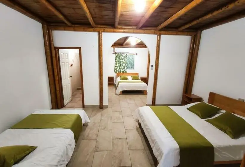 Perhehuone, Tuzco Lodge