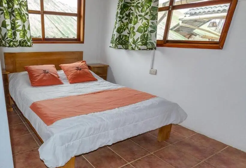 Standard Yhden Hengen Huone, Tuzco Lodge