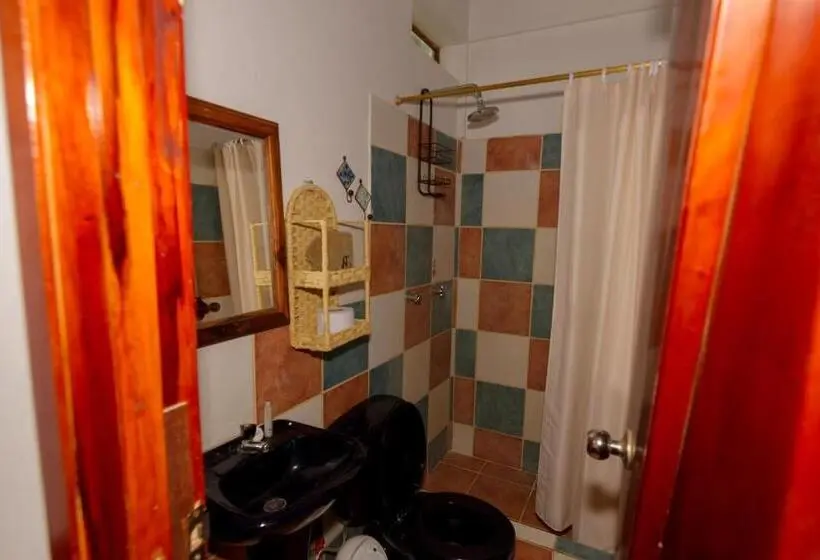 Standard Yhden Hengen Huone, Tuzco Lodge