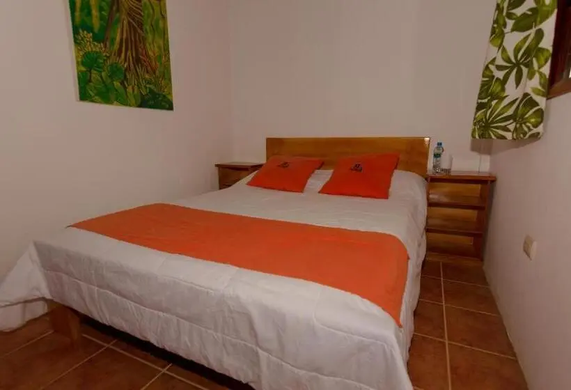 Standard Yhden Hengen Huone, Tuzco Lodge