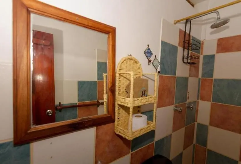 Standard Yhden Hengen Huone, Tuzco Lodge