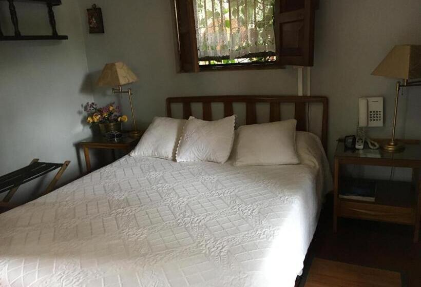 Háromágyas Deluxe Szoba, Finca Machangara