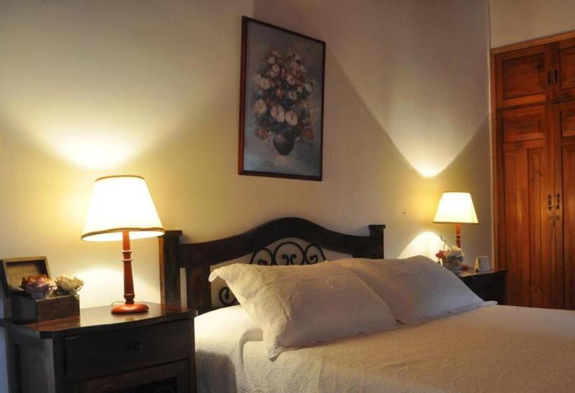 Háromágyas Deluxe Szoba, Finca Machangara