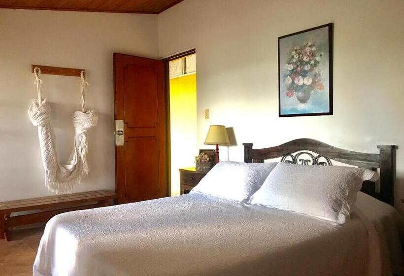 Háromágyas Deluxe Szoba, Finca Machangara