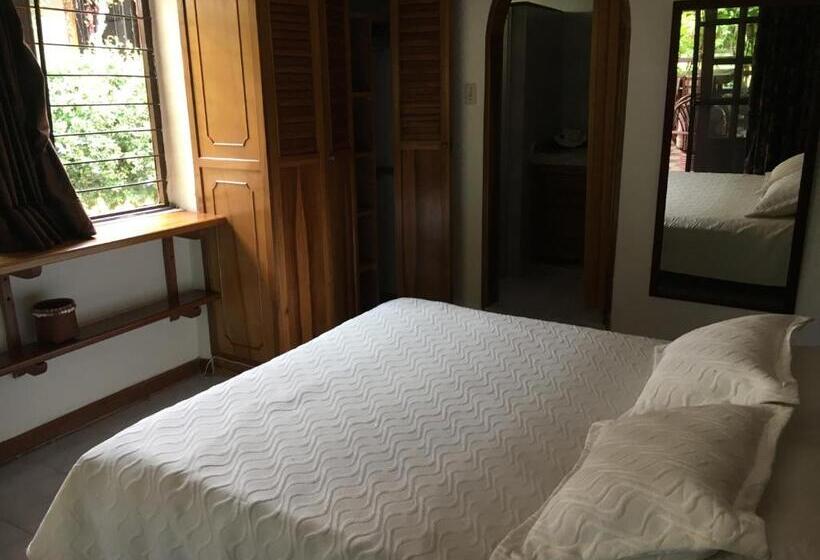 Családi Szoba, Finca Machangara