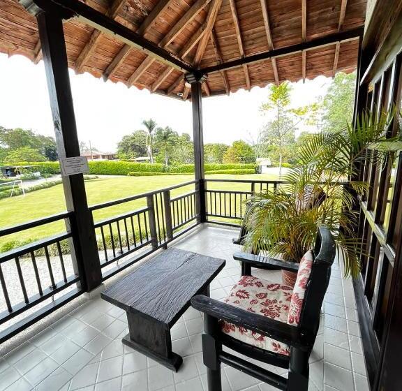 اتاق لوکس, Finca Hotel Casa Nostra, Villa Manuela