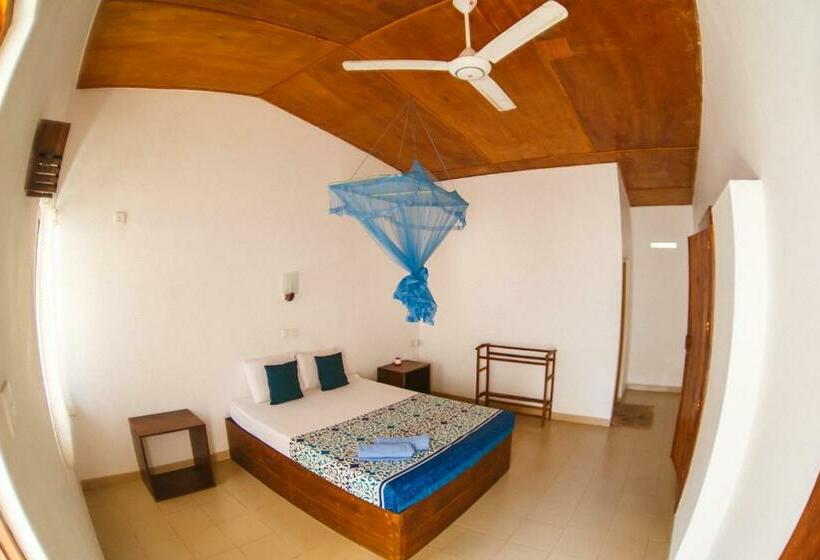 Deluxe Værelse, Hostel First Mirissa