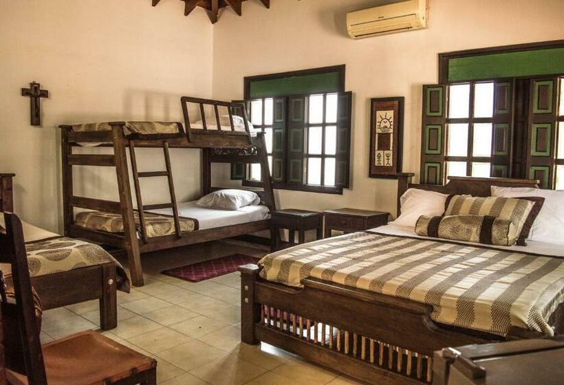 חדר משפחתי דלוקס, El Virrey Hotel Boutique