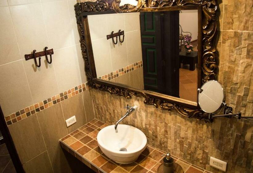 חדר משפחתי דלוקס, El Virrey Hotel Boutique