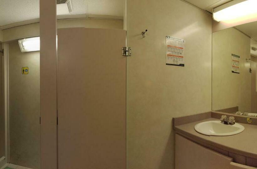 共用房间的床, Hi Castle Mountain Hostel