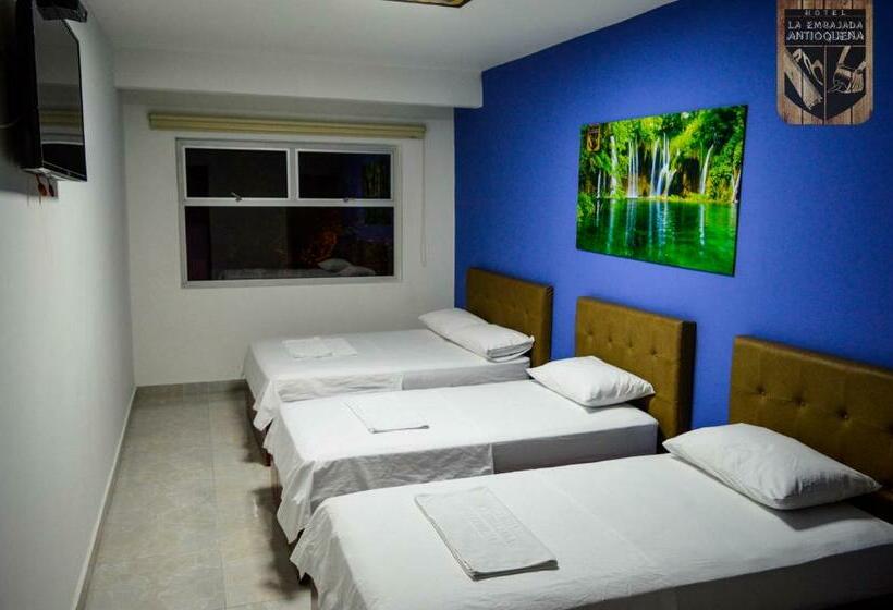 חדר סטנדרט, La Embajada Antioqueña