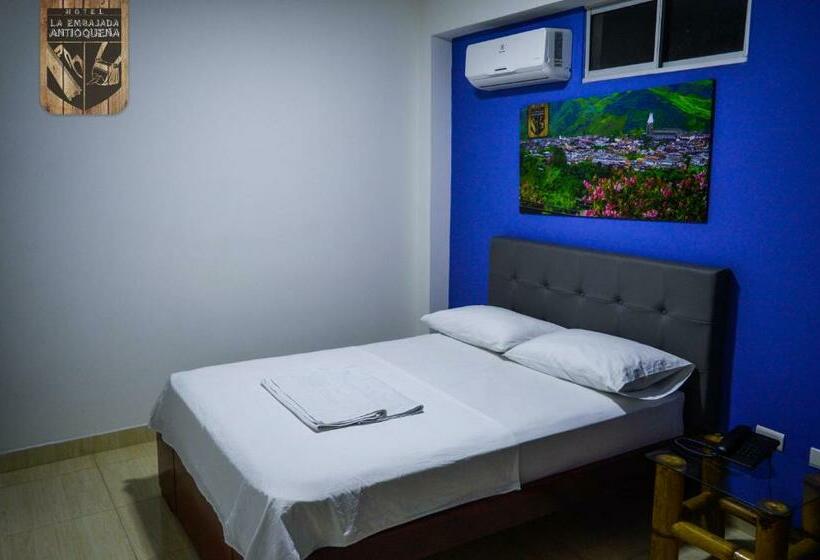 חדר סטנדרט, La Embajada Antioqueña