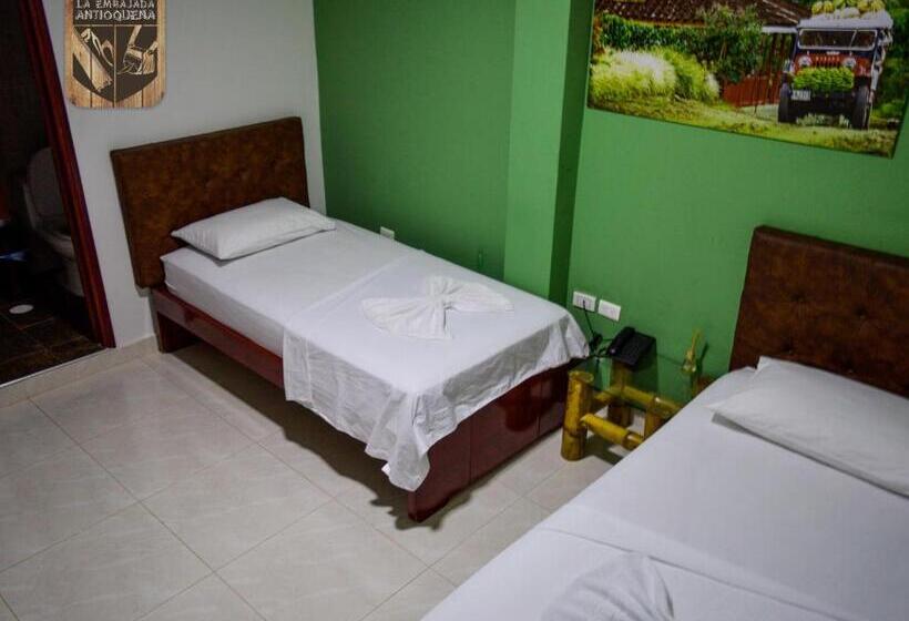 חדר דלוקס, La Embajada Antioqueña