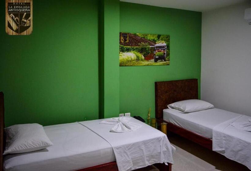 חדר דלוקס, La Embajada Antioqueña