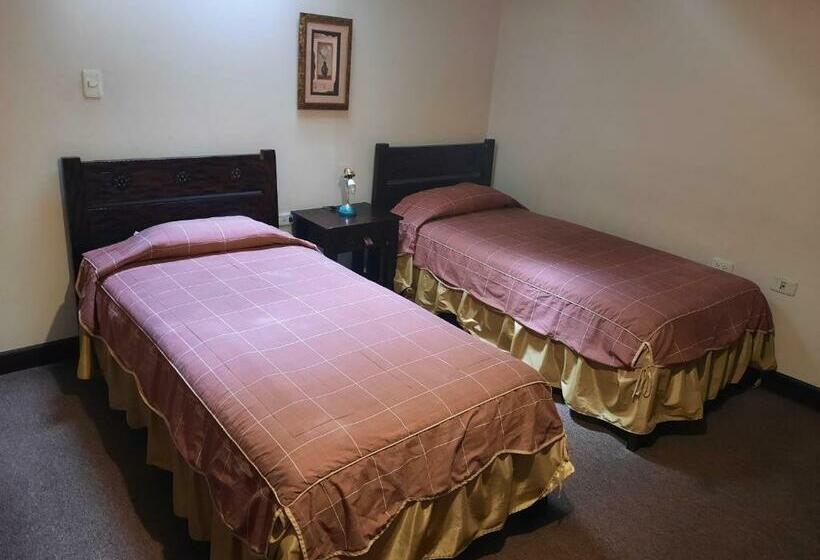 Семейный Номер, La Posada Cuencana