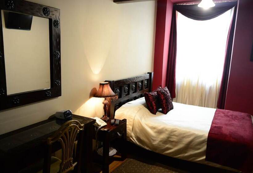 Номер Комфорт, La Posada Cuencana