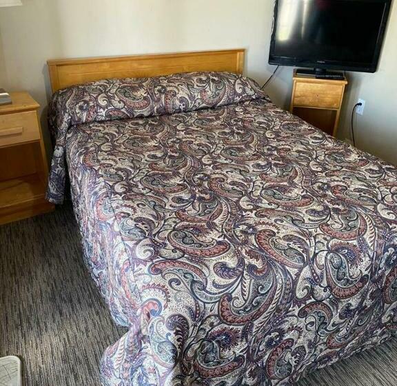 Номер Стандарт 2 Двуспальные Кровати, North Adventure Inn