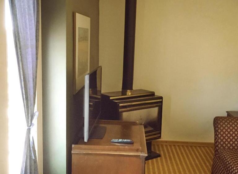 Номер Стандарт 2 Двуспальные Кровати, North Adventure Inn