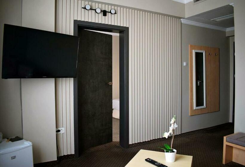 Апартаменты 1 Спальня, Vila Camino