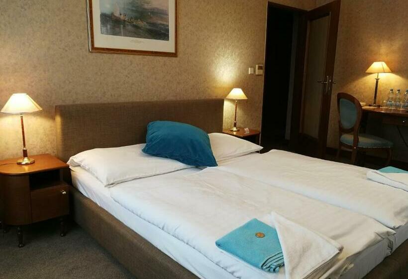 غرفة عائلية, Retro Hotel Villa Ostrava