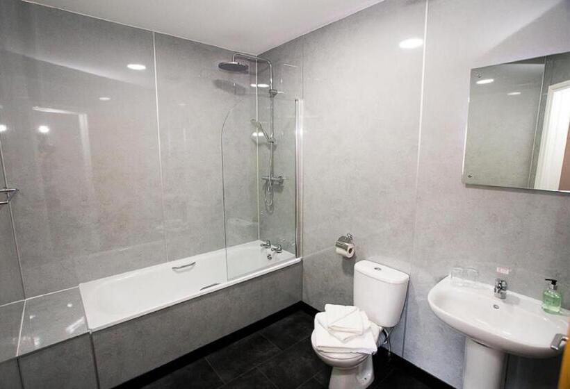 חדר אקזקיוטיב, Yarnfield Park Training And Conference Centre