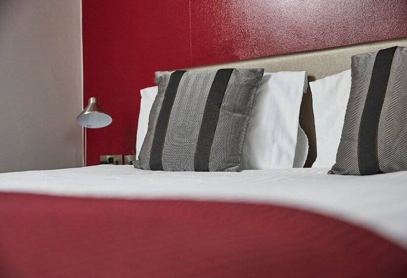 חדר סופריור, Yarnfield Park Training And Conference Centre