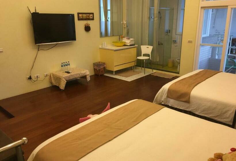 اتاق استاندارد چهار تخته, Jing Xiang Hua Nong B&b