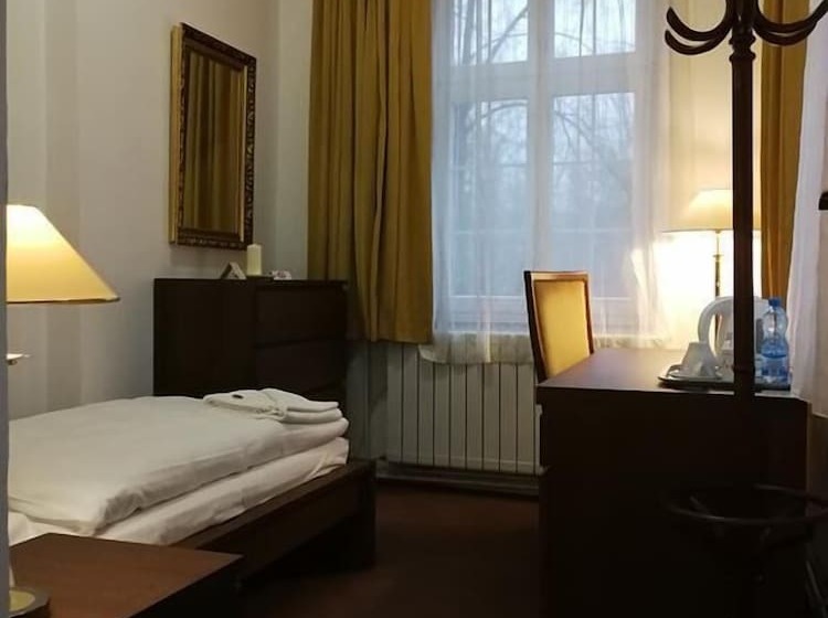 شقة غرفة واحدة, Retro Hotel Villa Ostrava