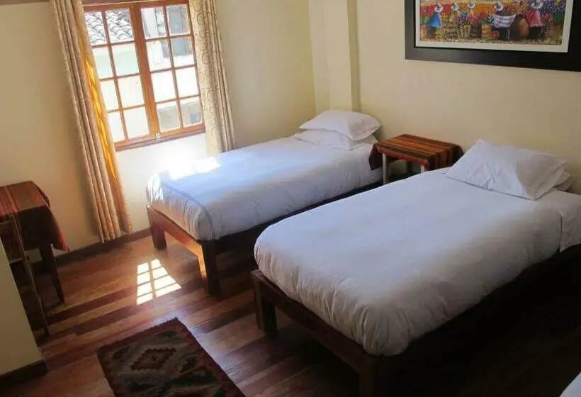 スタンダードトリプルルーム, Tumy House B&b