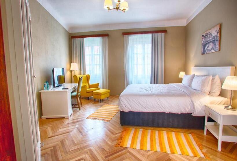 Номер Superior, Goldsmith