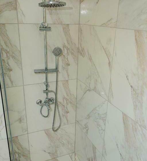 シングルデラックスルーム, Pensiunea Pictorilor