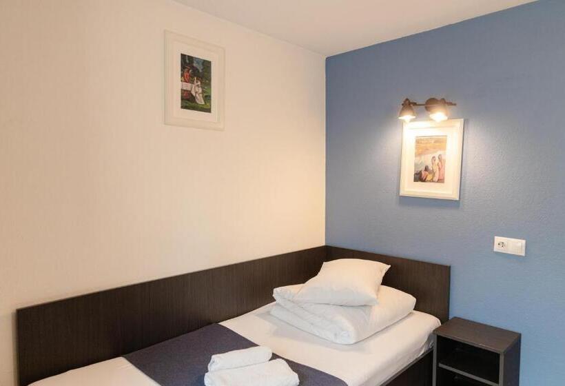 シングルデラックスルーム, Pensiunea Pictorilor