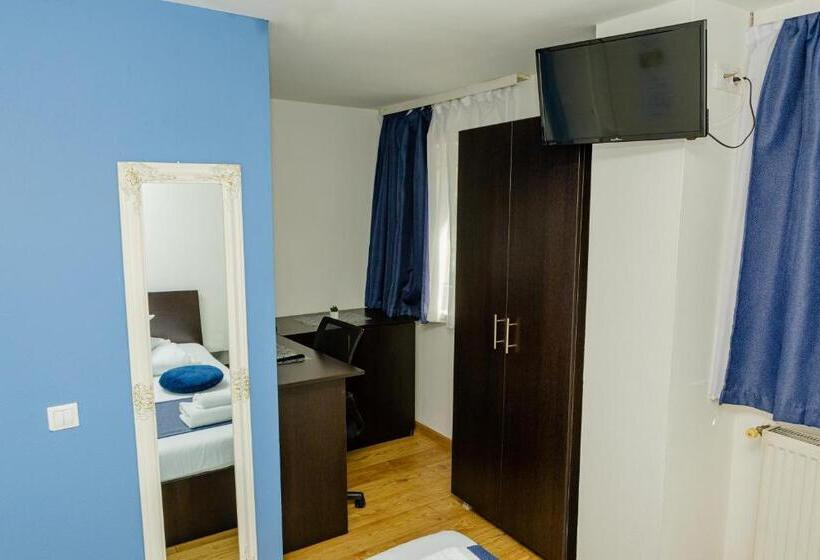 スタンダードルーム, Pensiunea Pictorilor