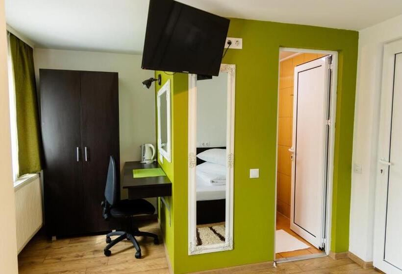 スタンダードルーム, Pensiunea Pictorilor