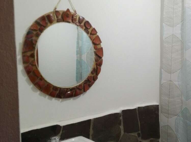 اتاق استاندارد چهار تخته, Sumaq Wayra