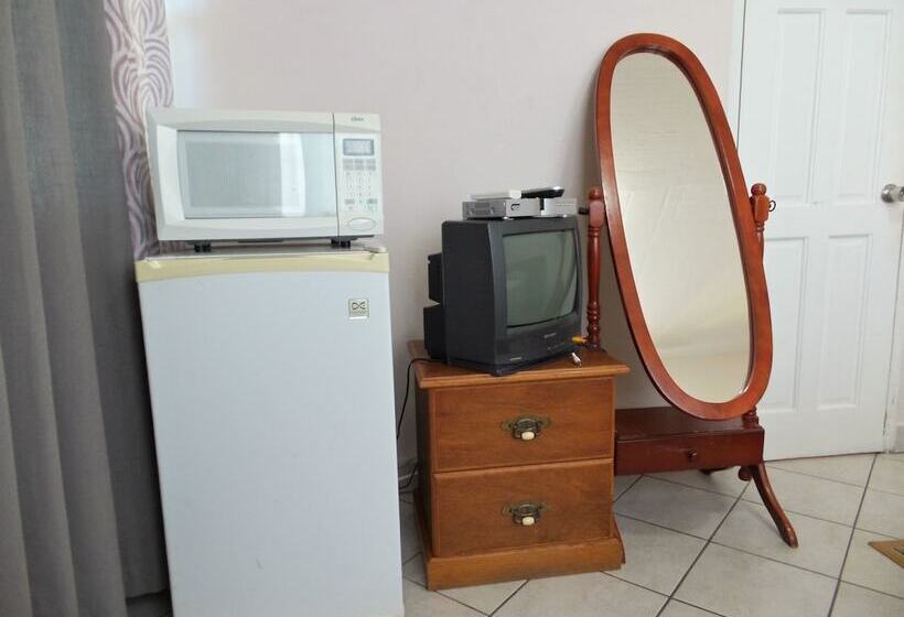コンフォートシングルルーム, Caribbean Inn And Suites
