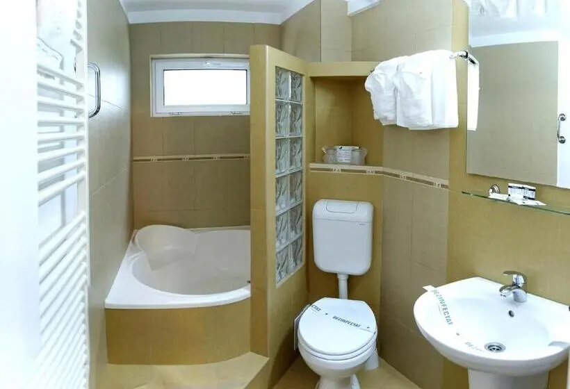 Habitació Estàndard Llit Matrimoni Vista Mar, Albatros