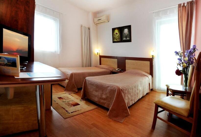 غرفة قياسية مطلّة علي البحر, Albatros