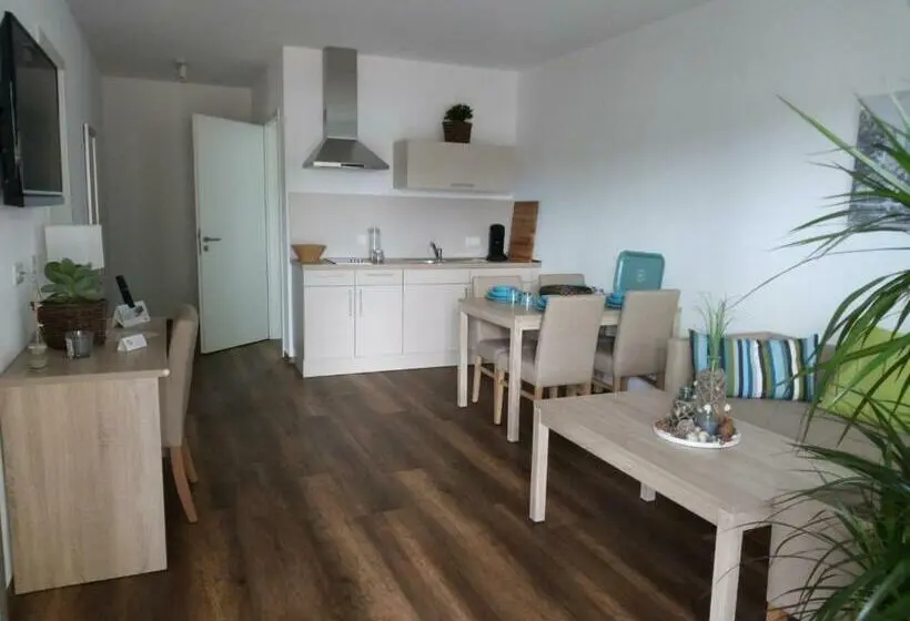 Standard Neljän Hengen Huone, Altes Ruderhaus