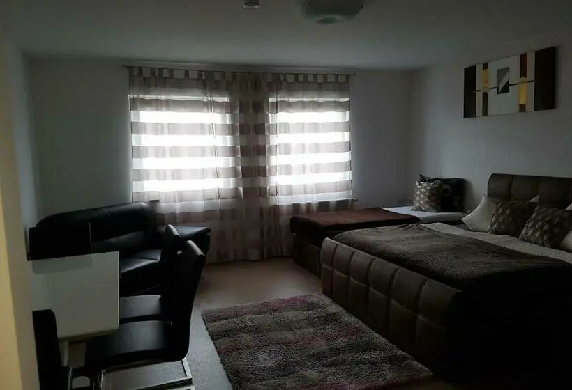 Perhehuone, Aparthotel Magnolia