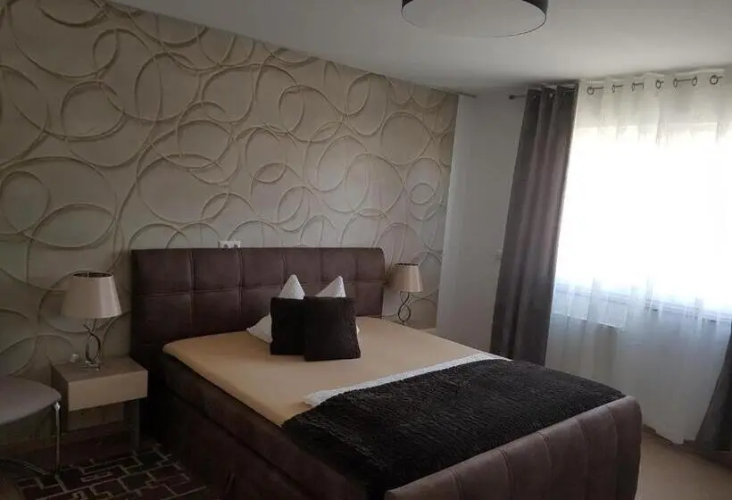 Standard Yhden Hengen Huone, Aparthotel Magnolia